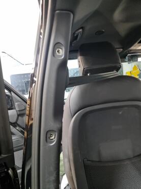 Defender 110 & 90 B Pillar Grab Handles Rear Passenger Area - Left & Right