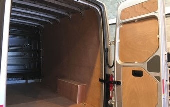 Volkswagen Crafter 2017 on Medium Wheel Base